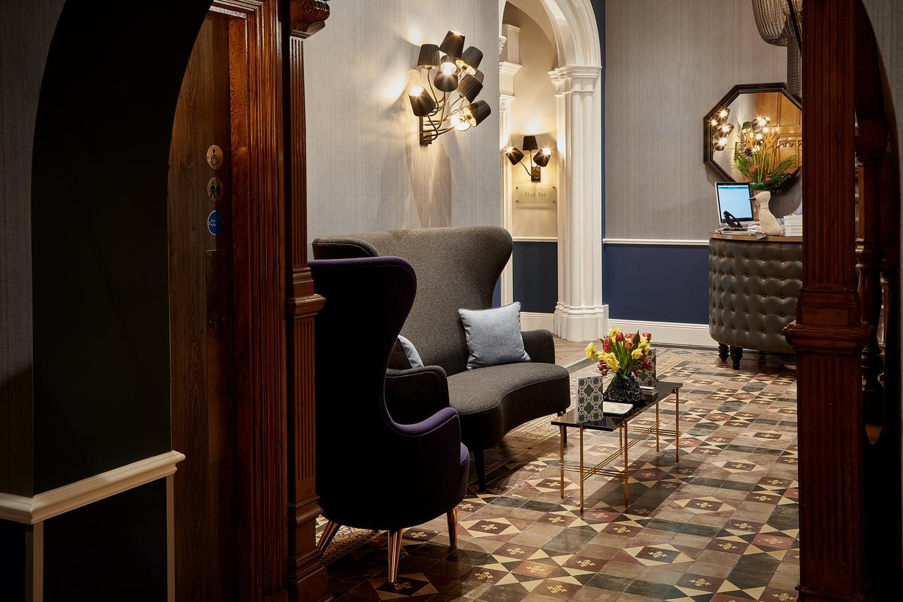 Oddfellows On The Park Cheadle  Exteriör bild The hotel's lobby