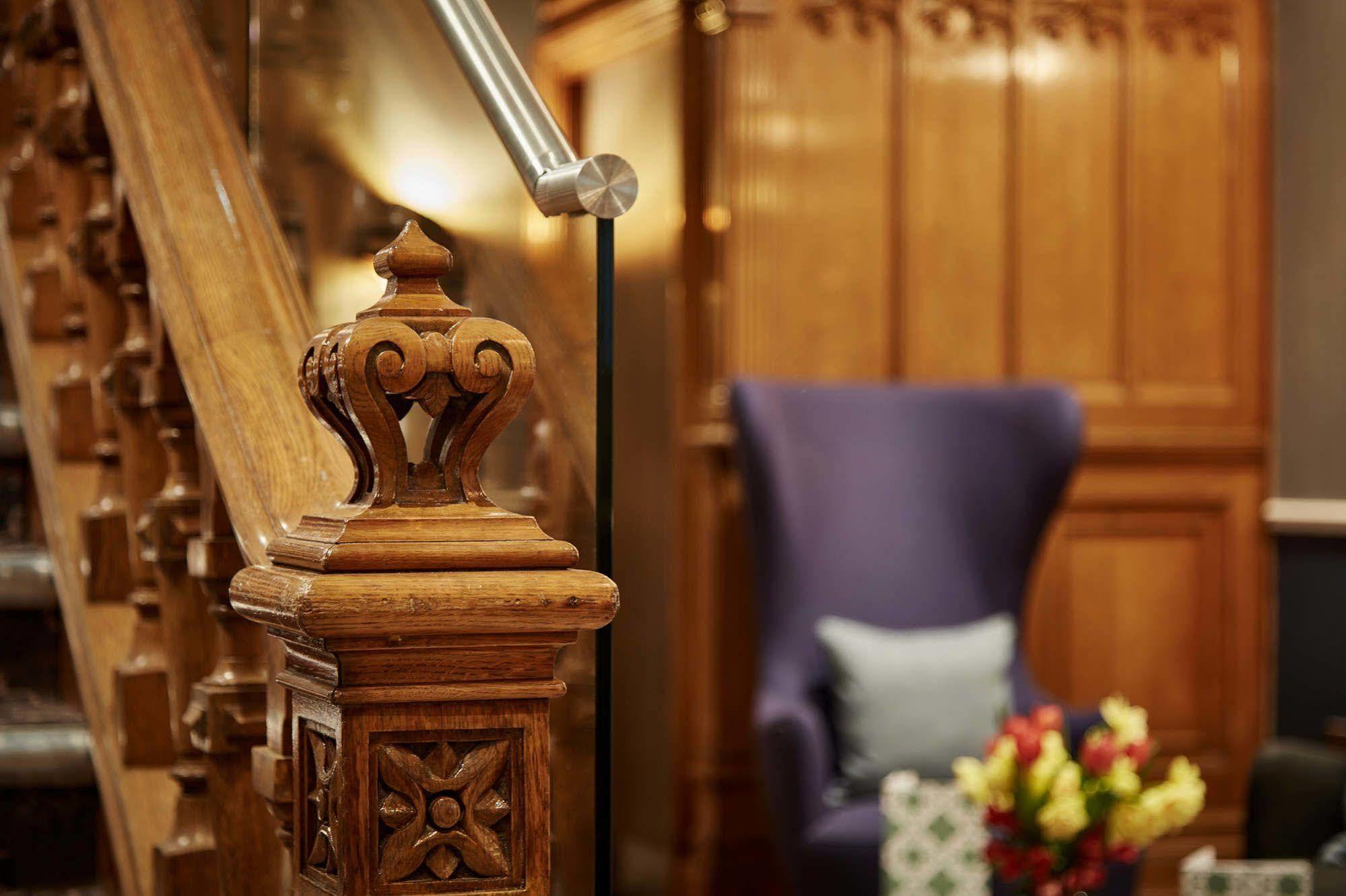 Oddfellows On The Park Cheadle  Exteriör bild The interior of the hotel