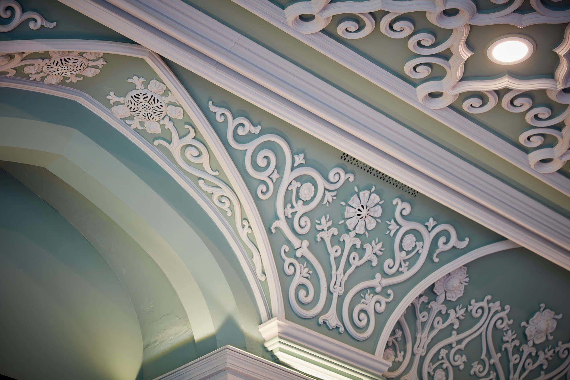 Oddfellows On The Park Cheadle  Exteriör bild Detail of the ceiling