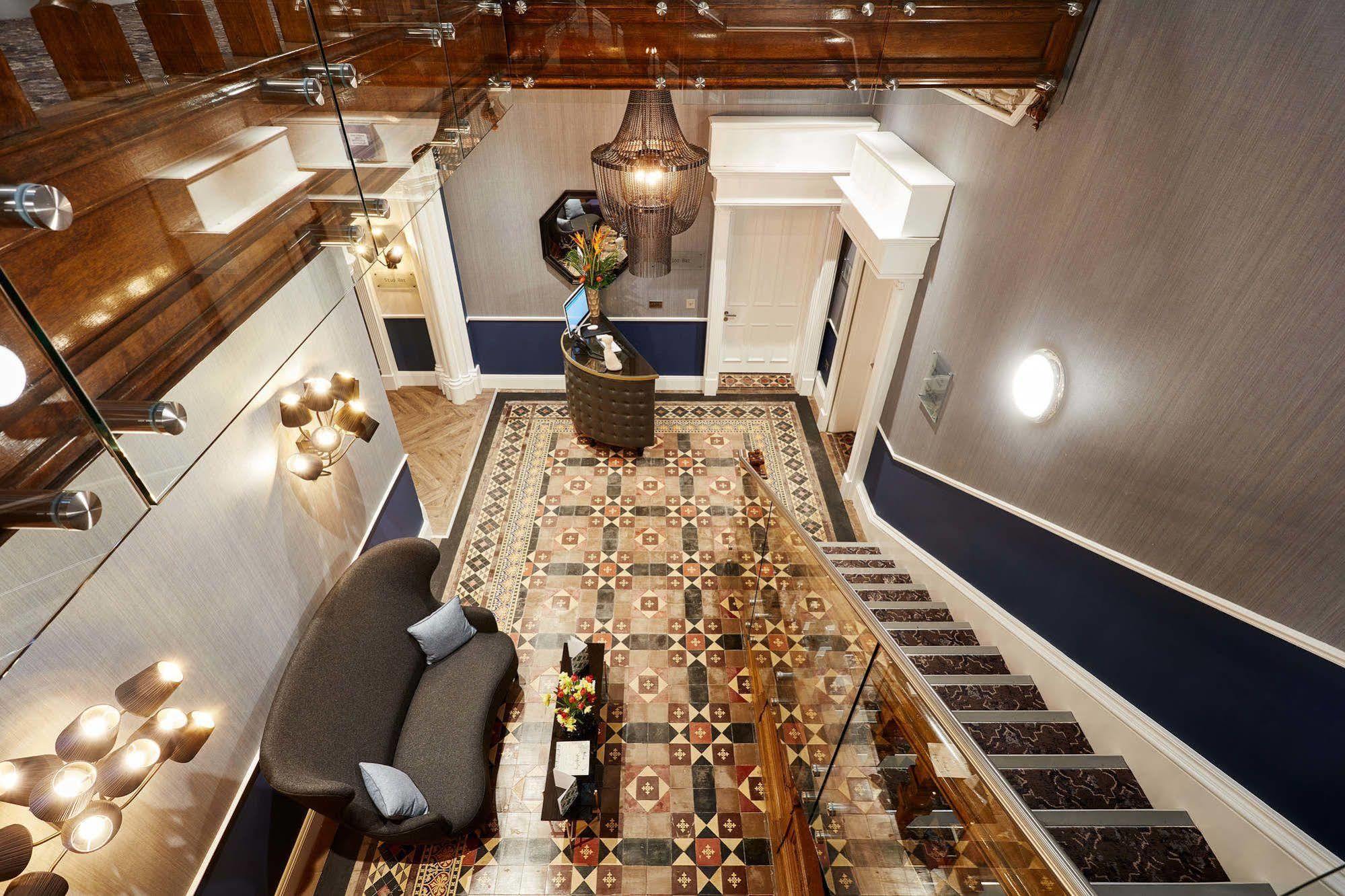 Oddfellows On The Park Cheadle  Exteriör bild Interior of the hotel