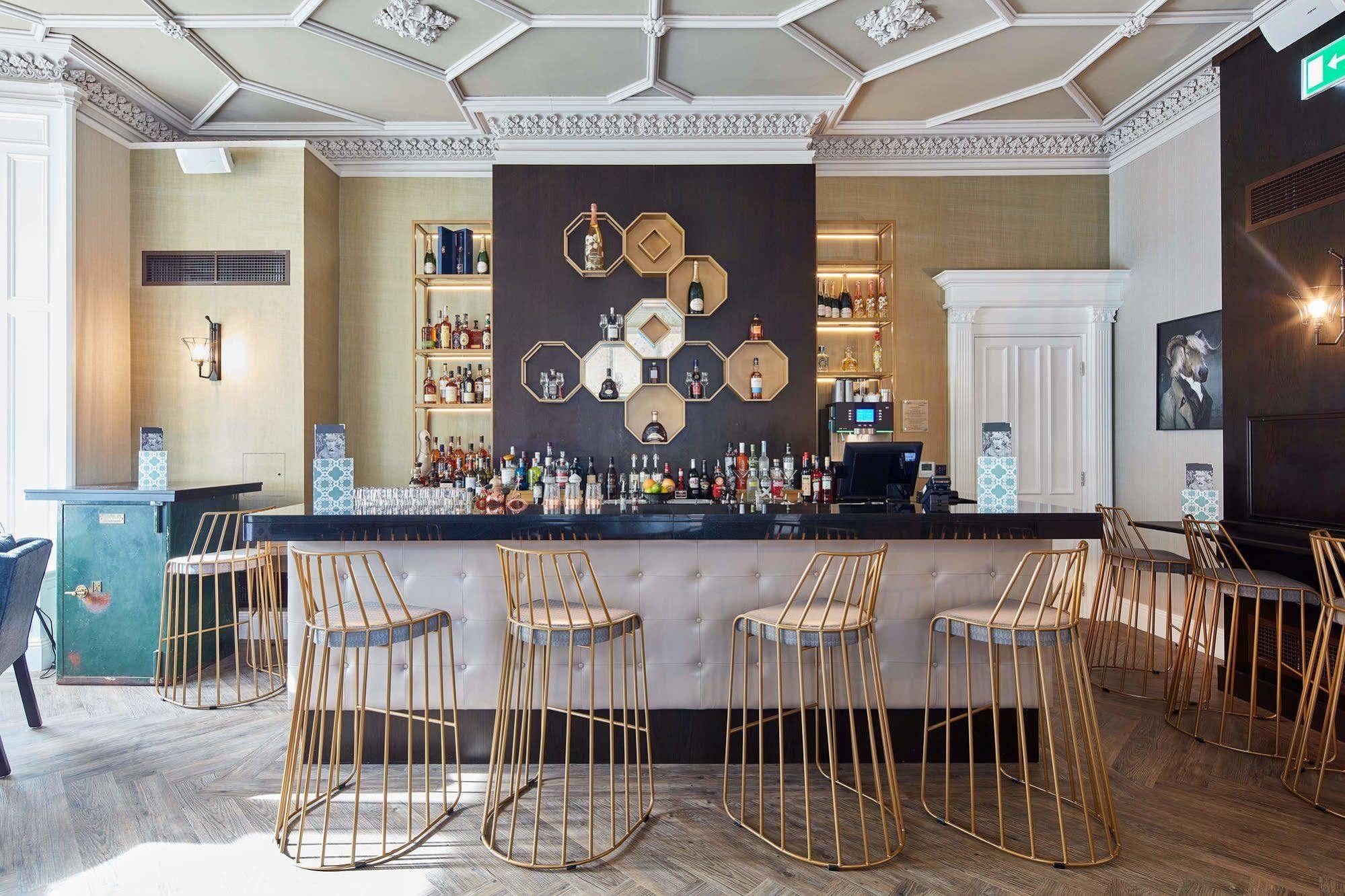 Oddfellows On The Park Cheadle  Exteriör bild The bar at the 2018 refurbishment